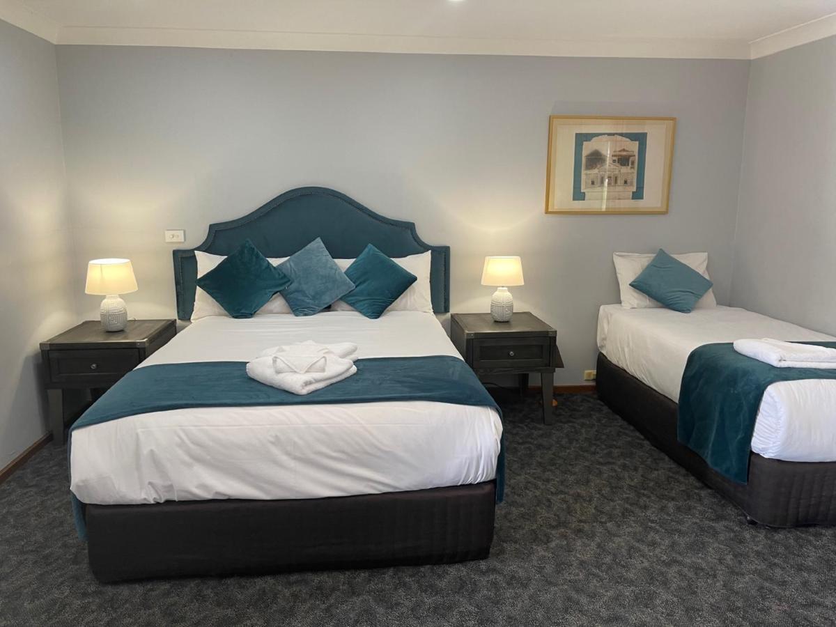 Town & Country Motor Inn Forbes Bagian luar foto
