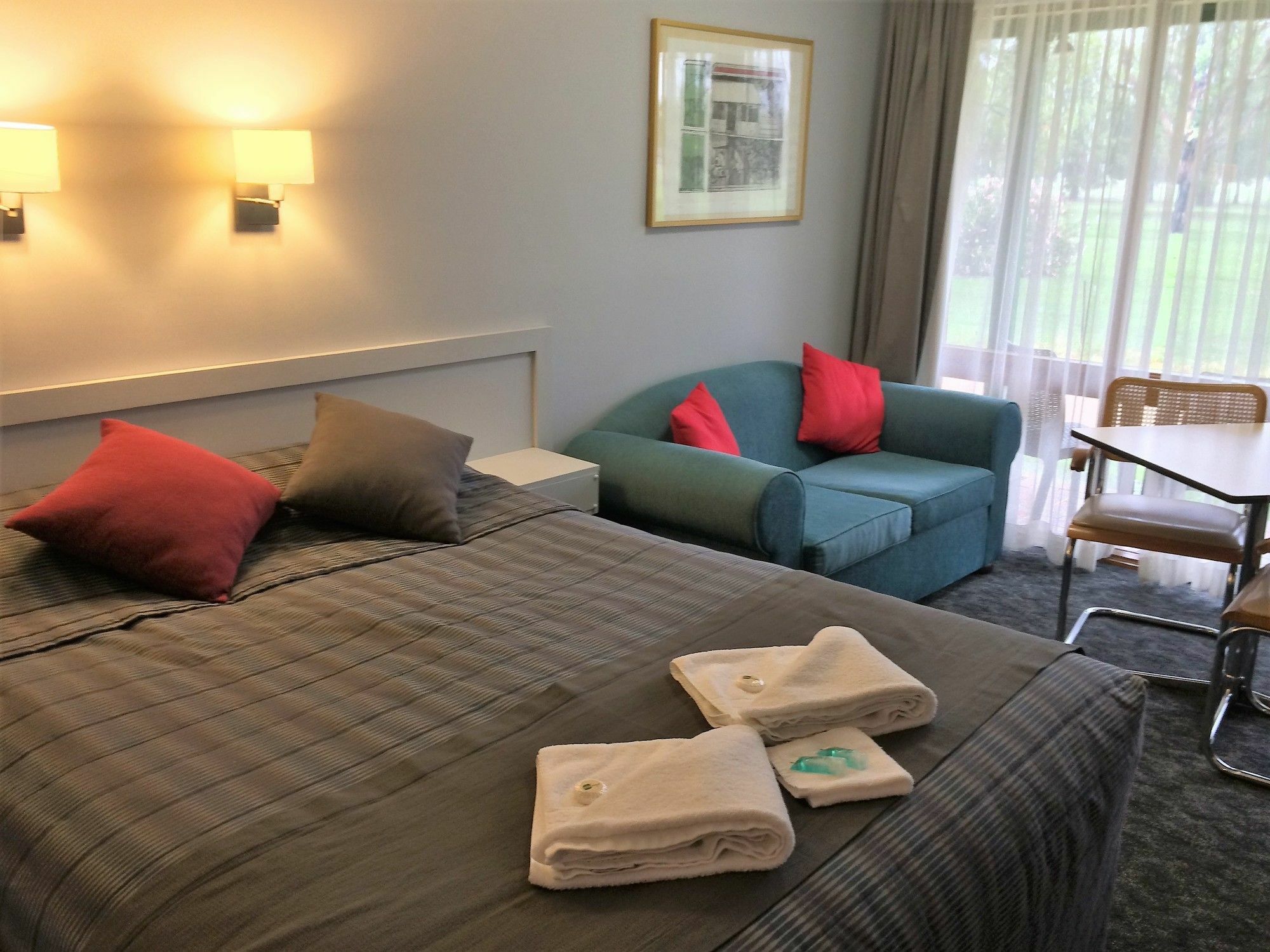 Town & Country Motor Inn Forbes Bagian luar foto